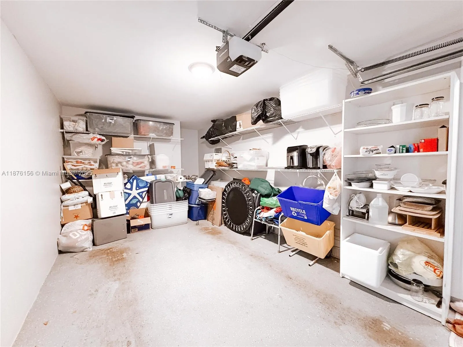 8957 Meadowlark Way