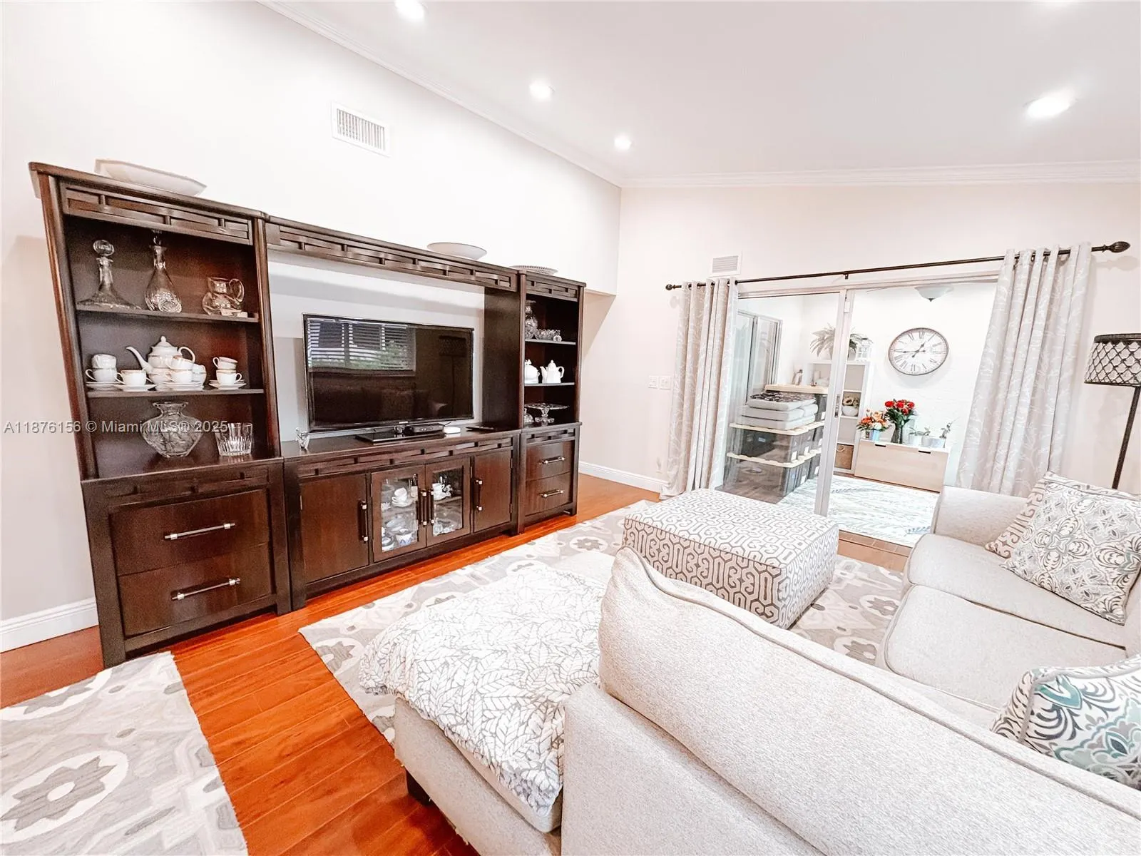 8957 Meadowlark Way