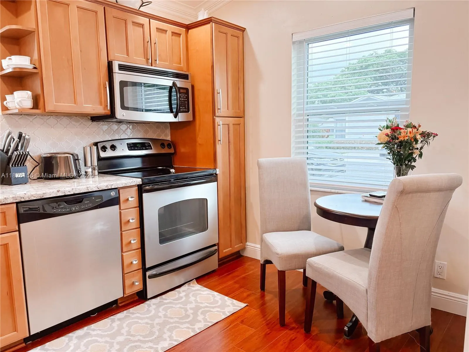 8957 Meadowlark Way