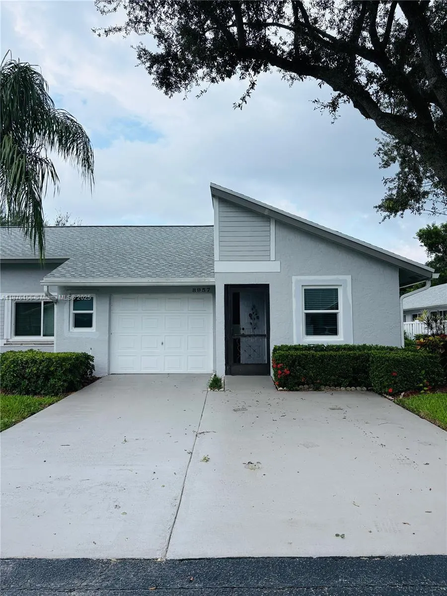 8957 Meadowlark Way
