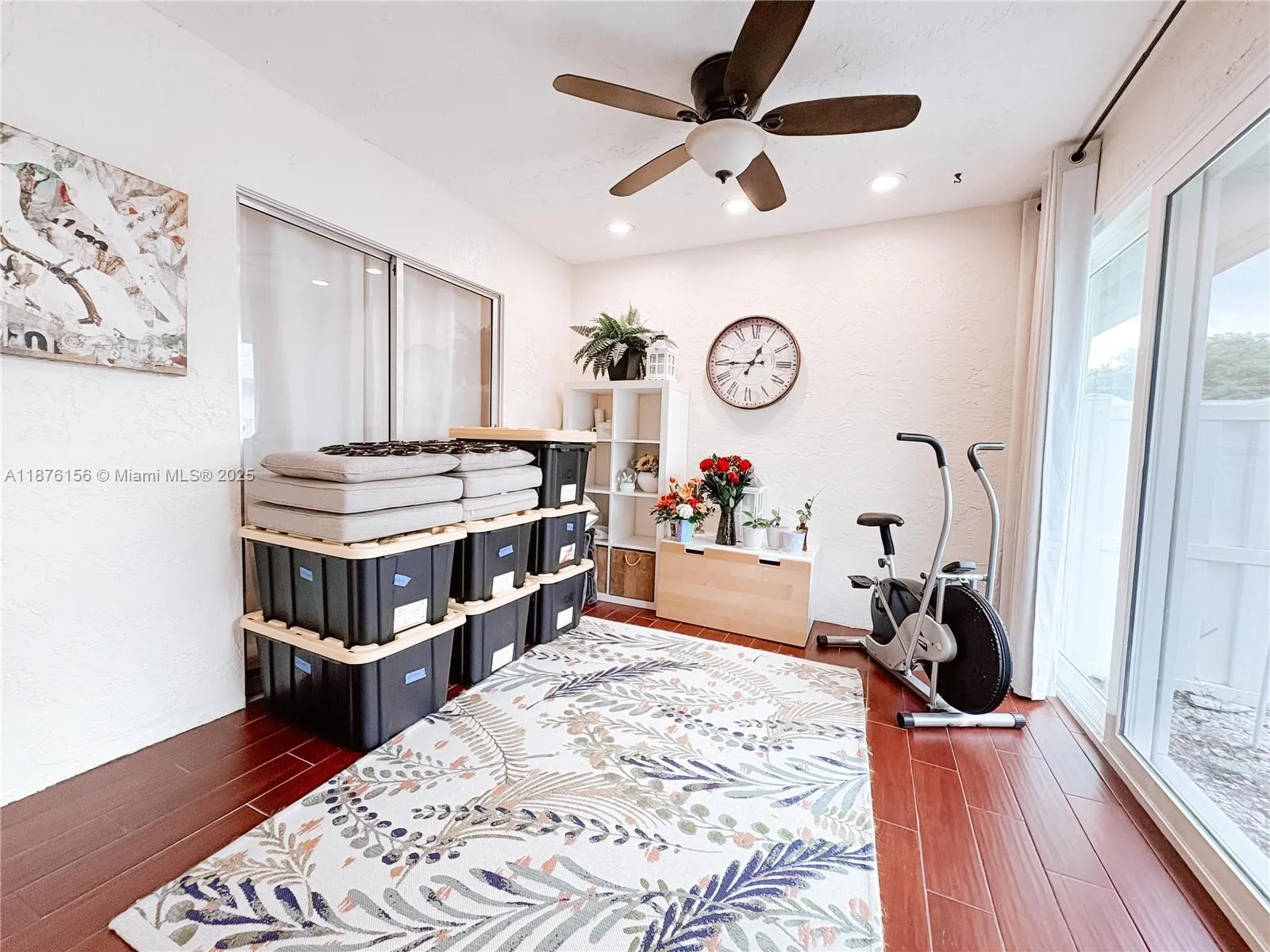 8957 Meadowlark Way