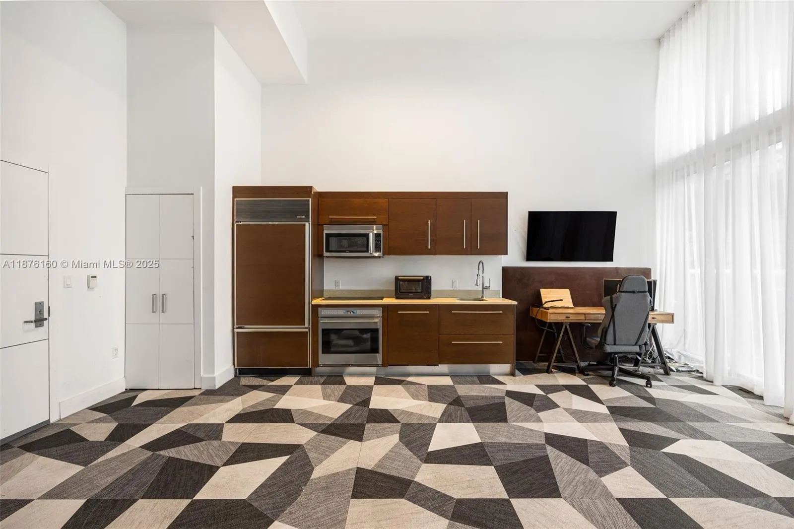 465 Brickell Ave, #1503
