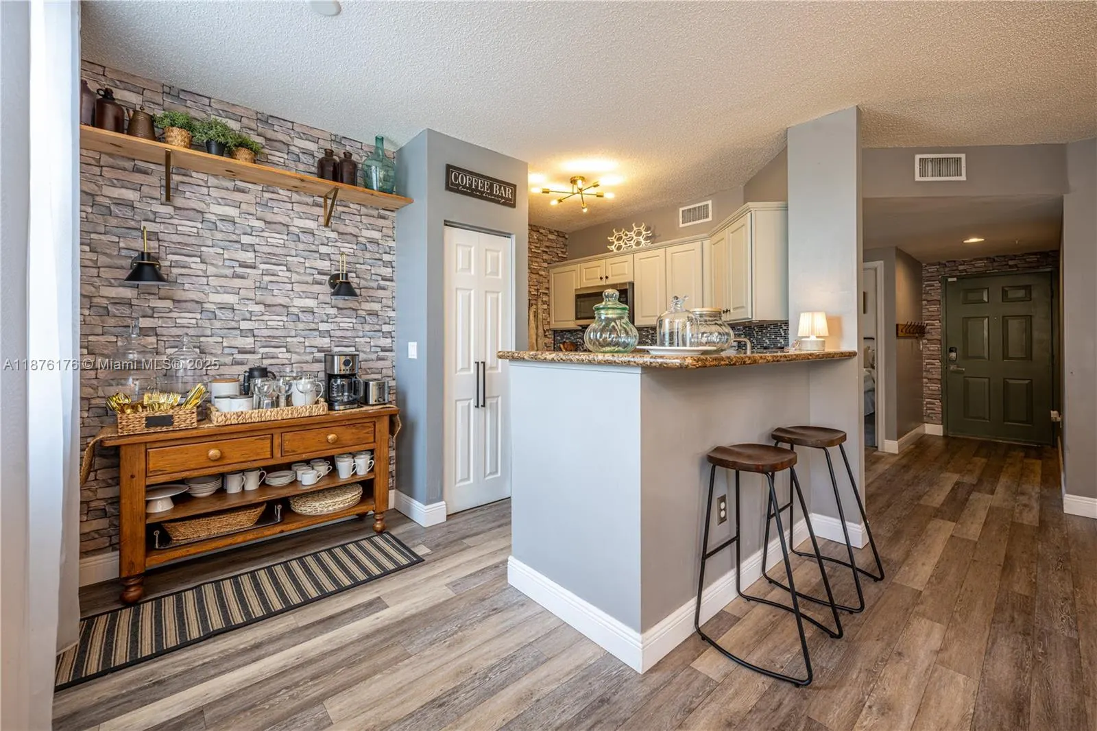 11780 Saint Andrews Pl, #208