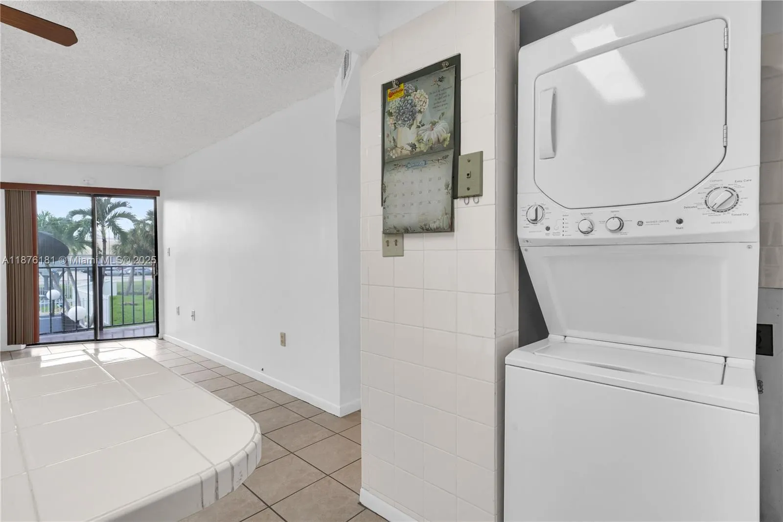 1820 W 53rd St, #201
