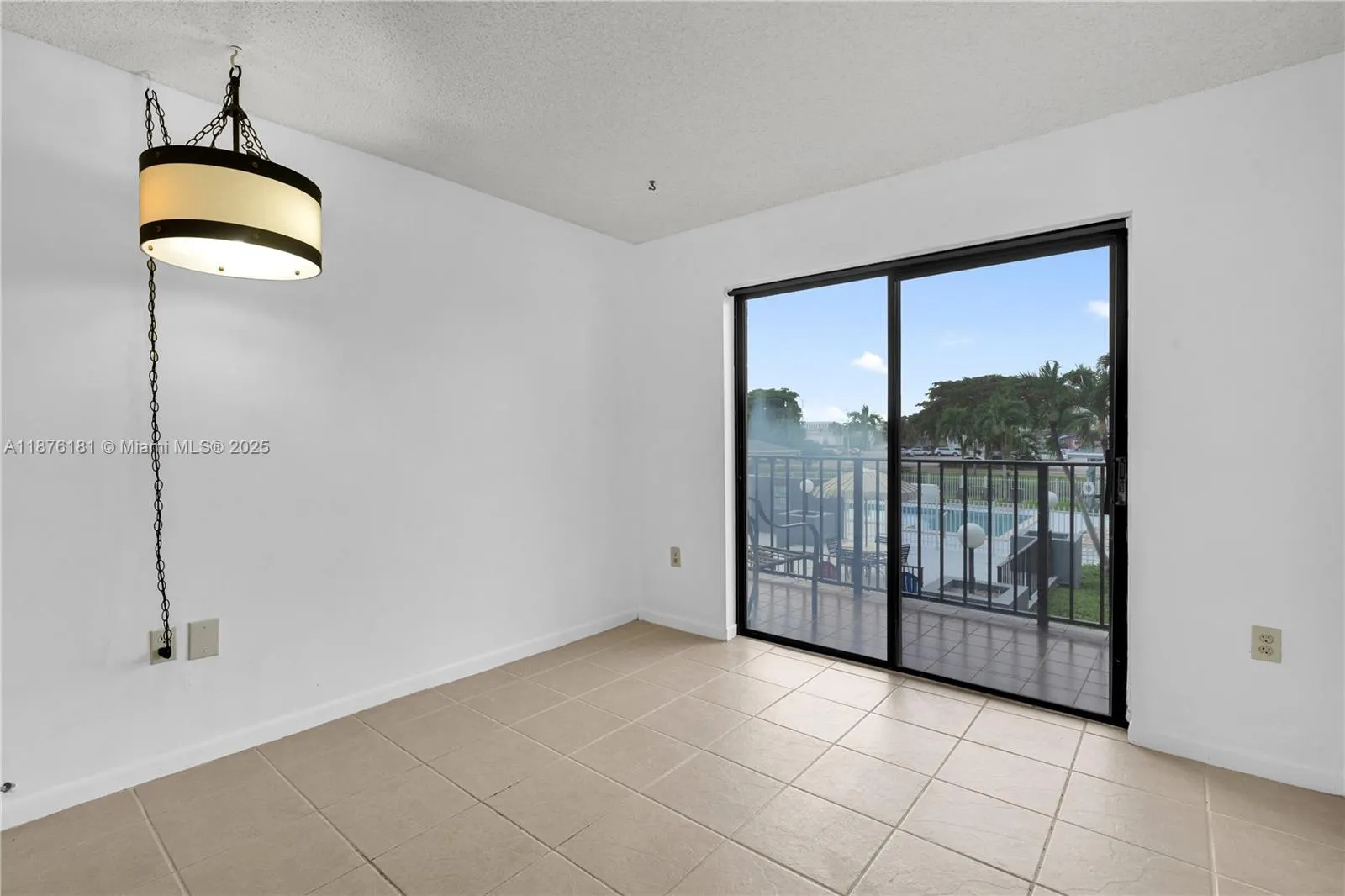 1820 W 53rd St, #201