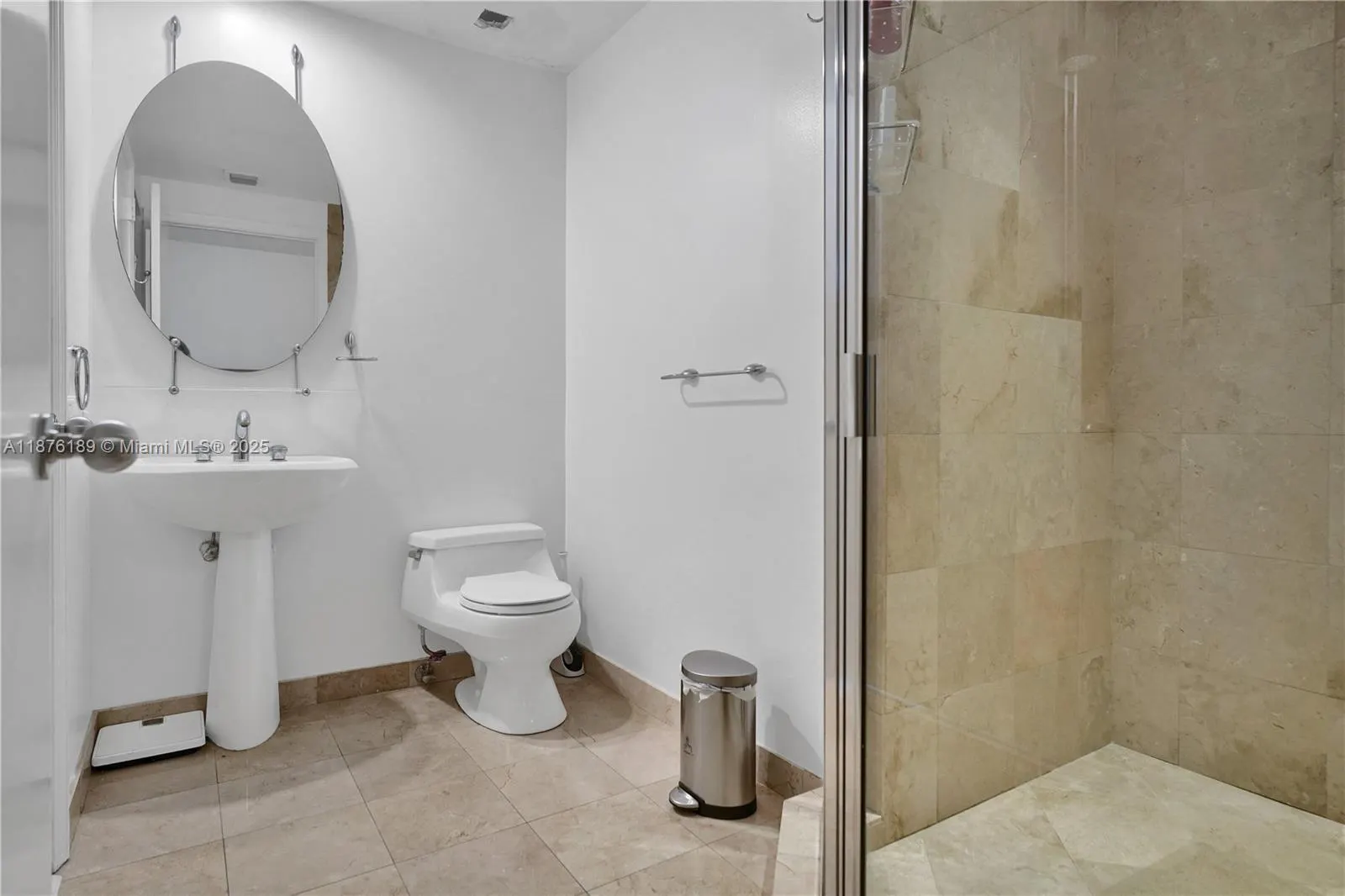 808 Brickell Key Dr, #2506
