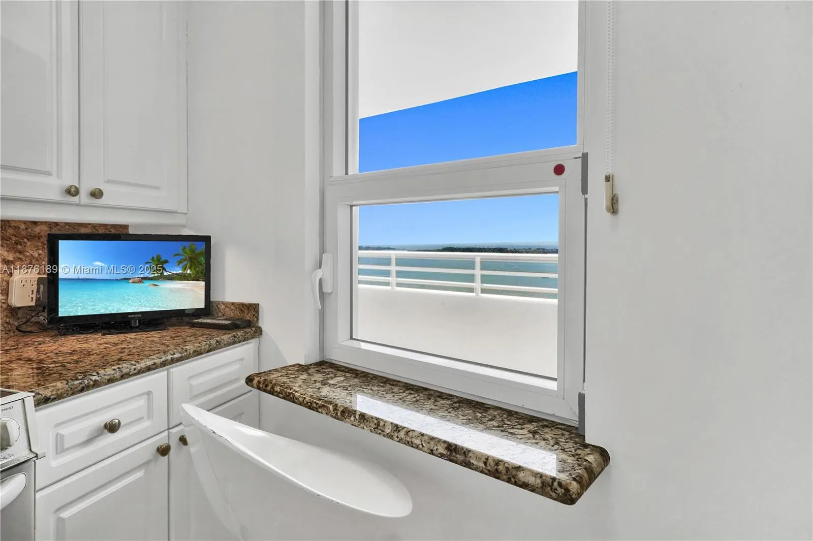 808 Brickell Key Dr, #2506