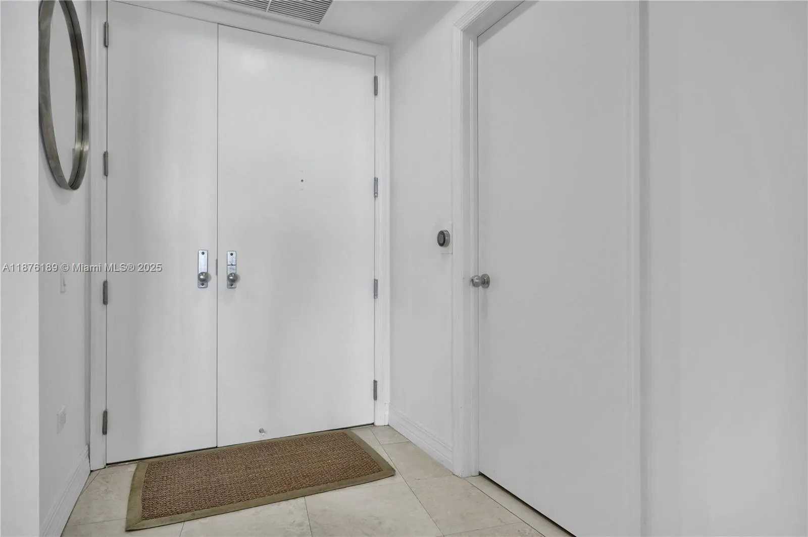 808 Brickell Key Dr, #2506