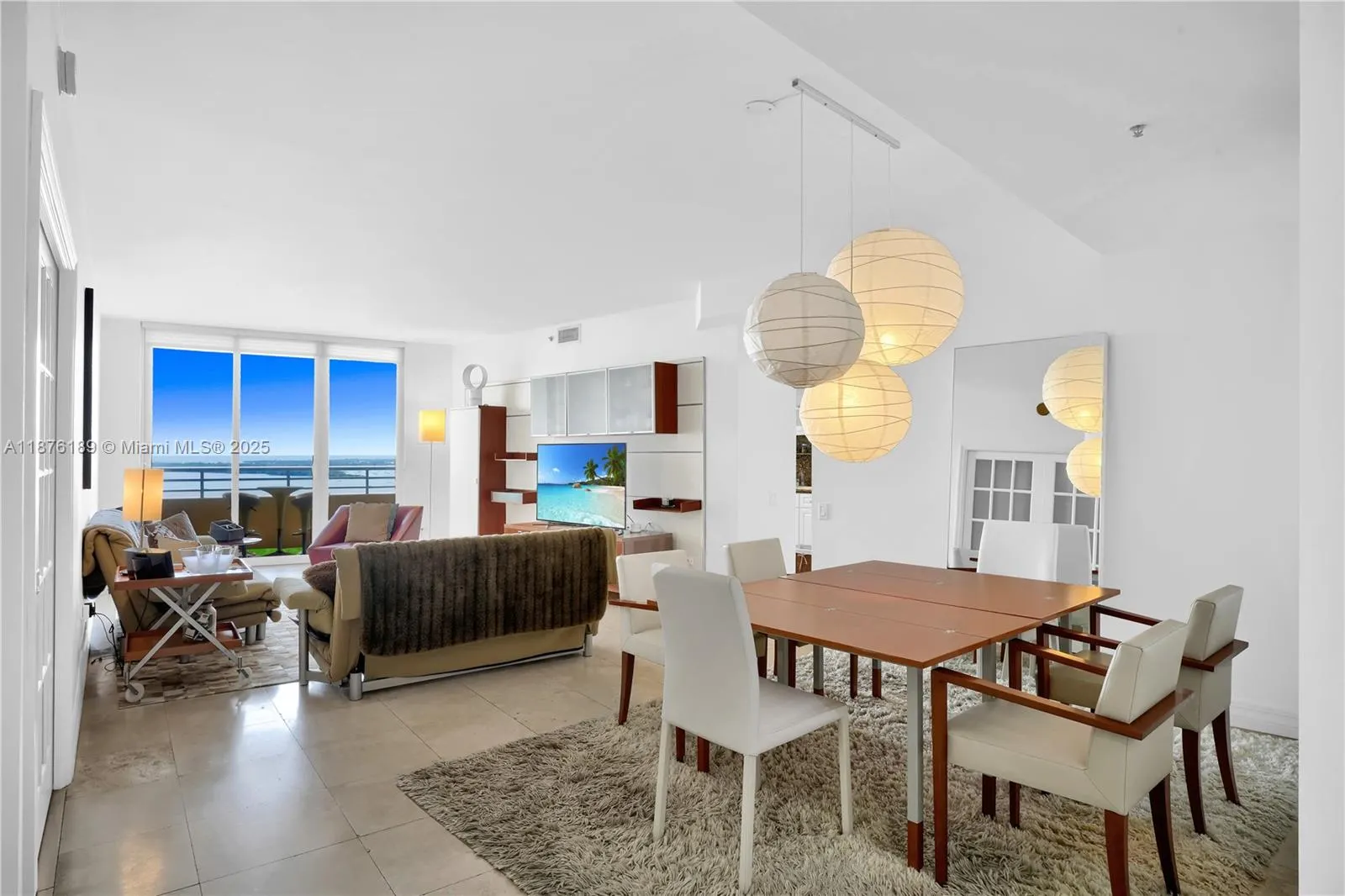 808 Brickell Key Dr, #2506