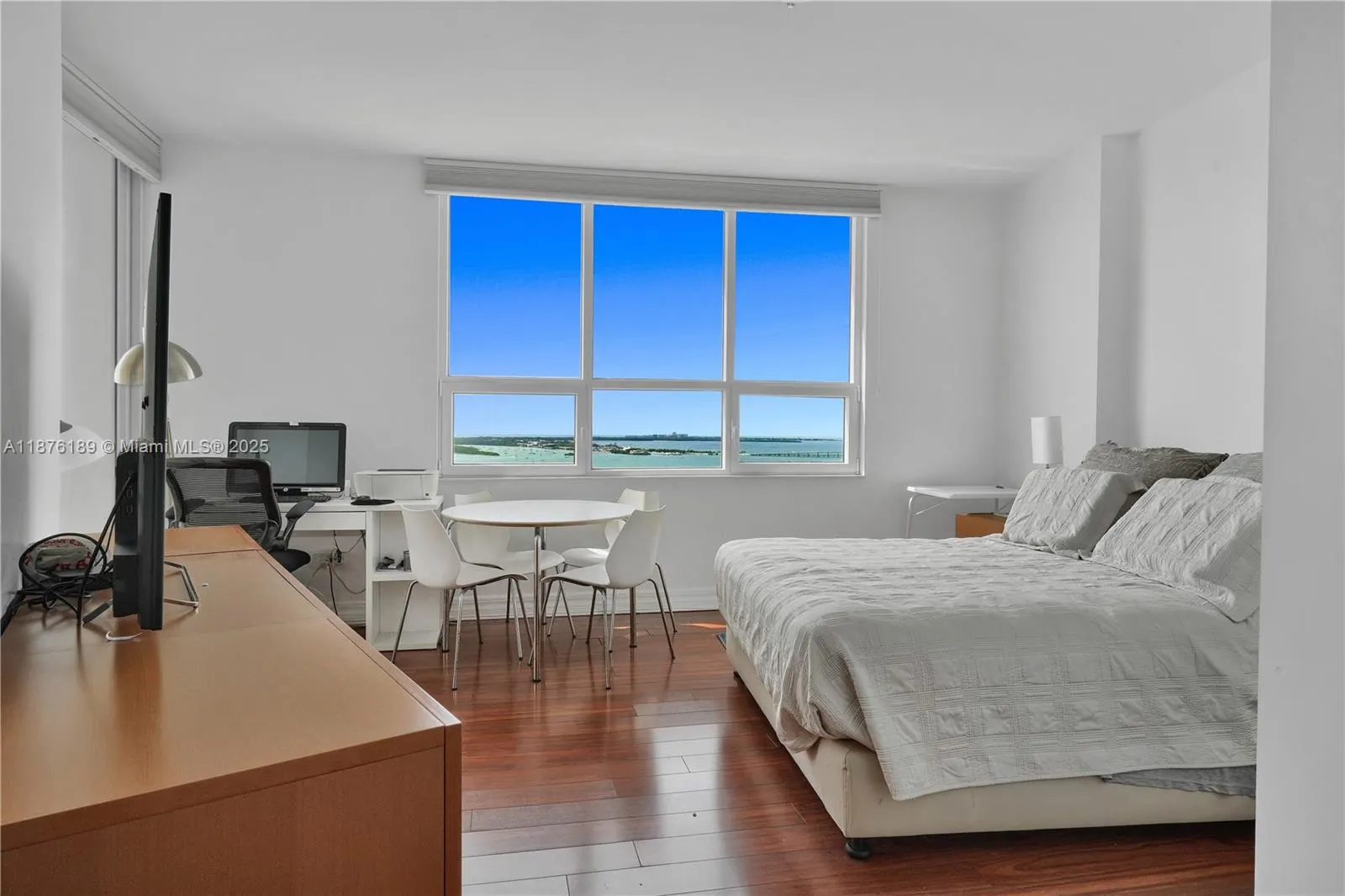 808 Brickell Key Dr, #2506