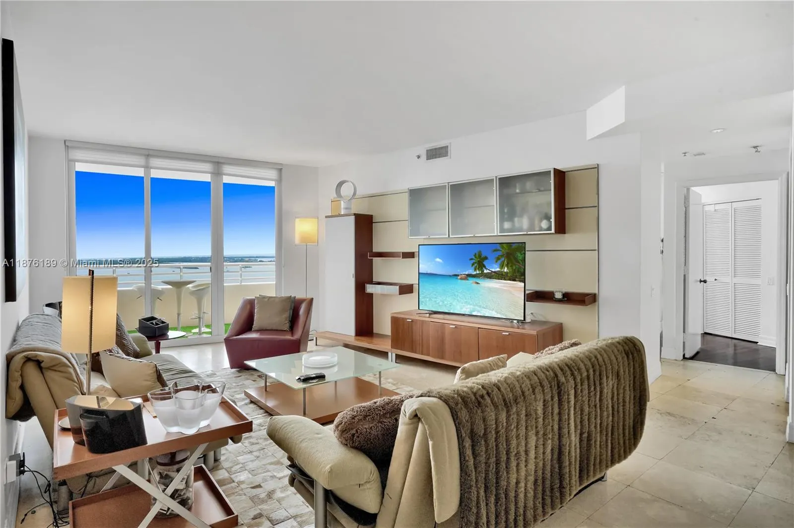 808 Brickell Key Dr, #2506