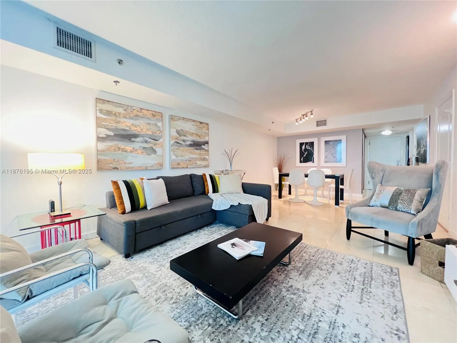 1200 Brickell Bay Dr, #2809