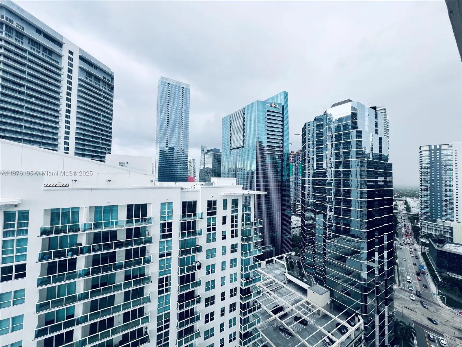 1200 Brickell Bay Dr, #2809