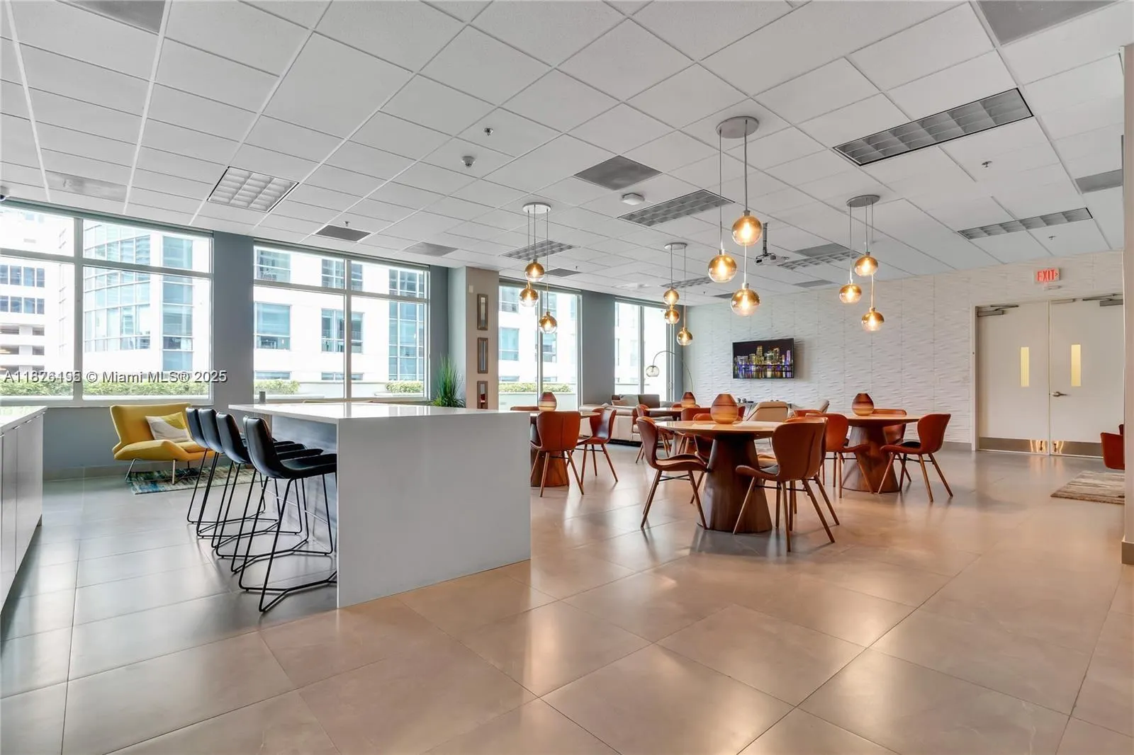 1200 Brickell Bay Dr, #2809
