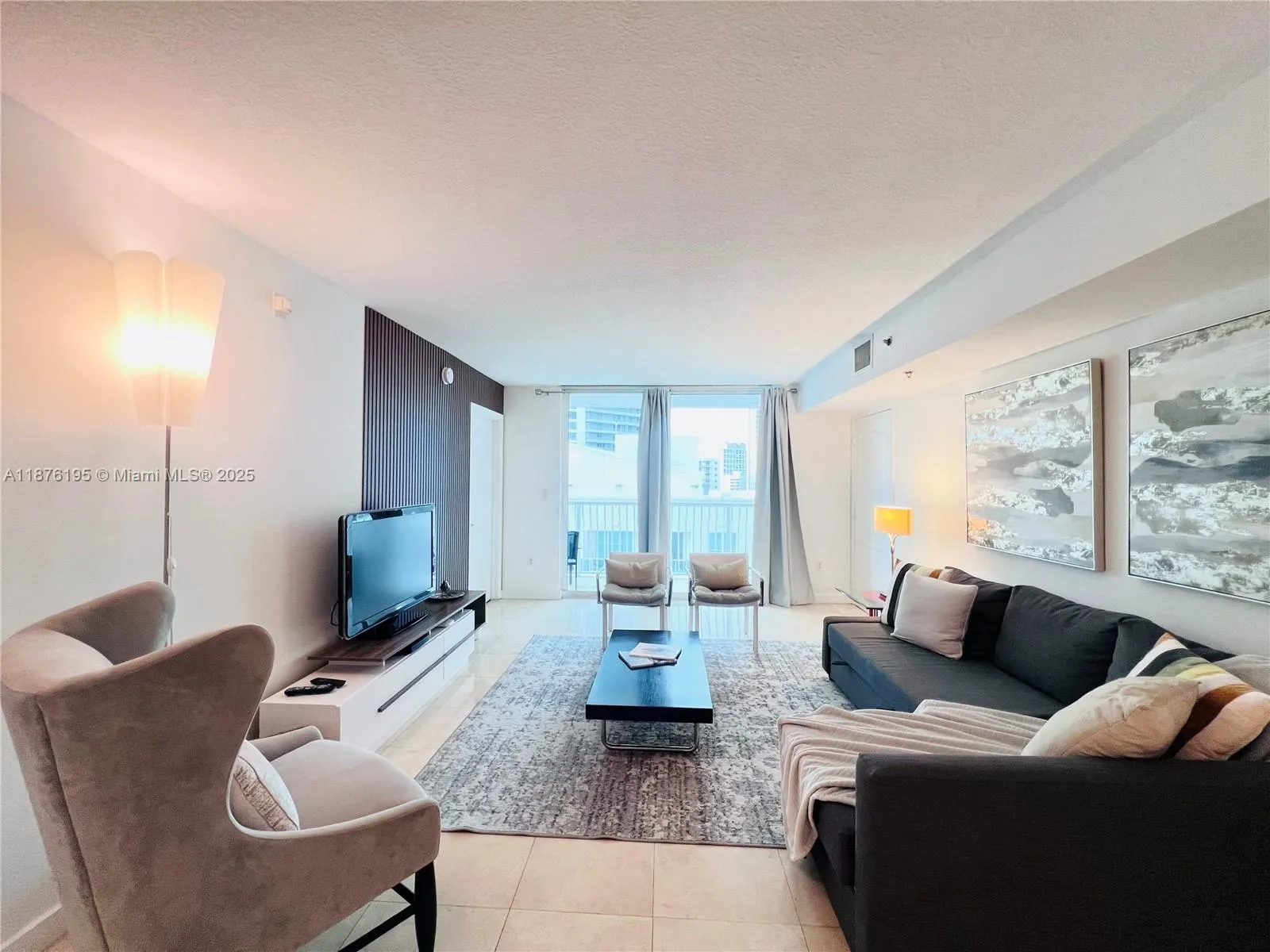 1200 Brickell Bay Dr, #2809