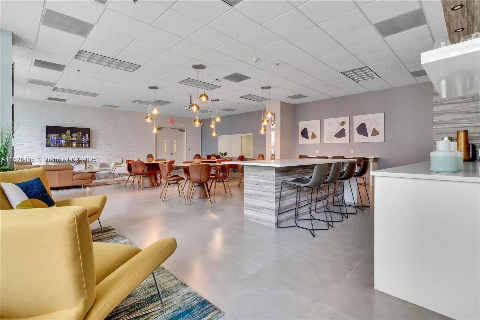 1200 Brickell Bay Dr, #2809