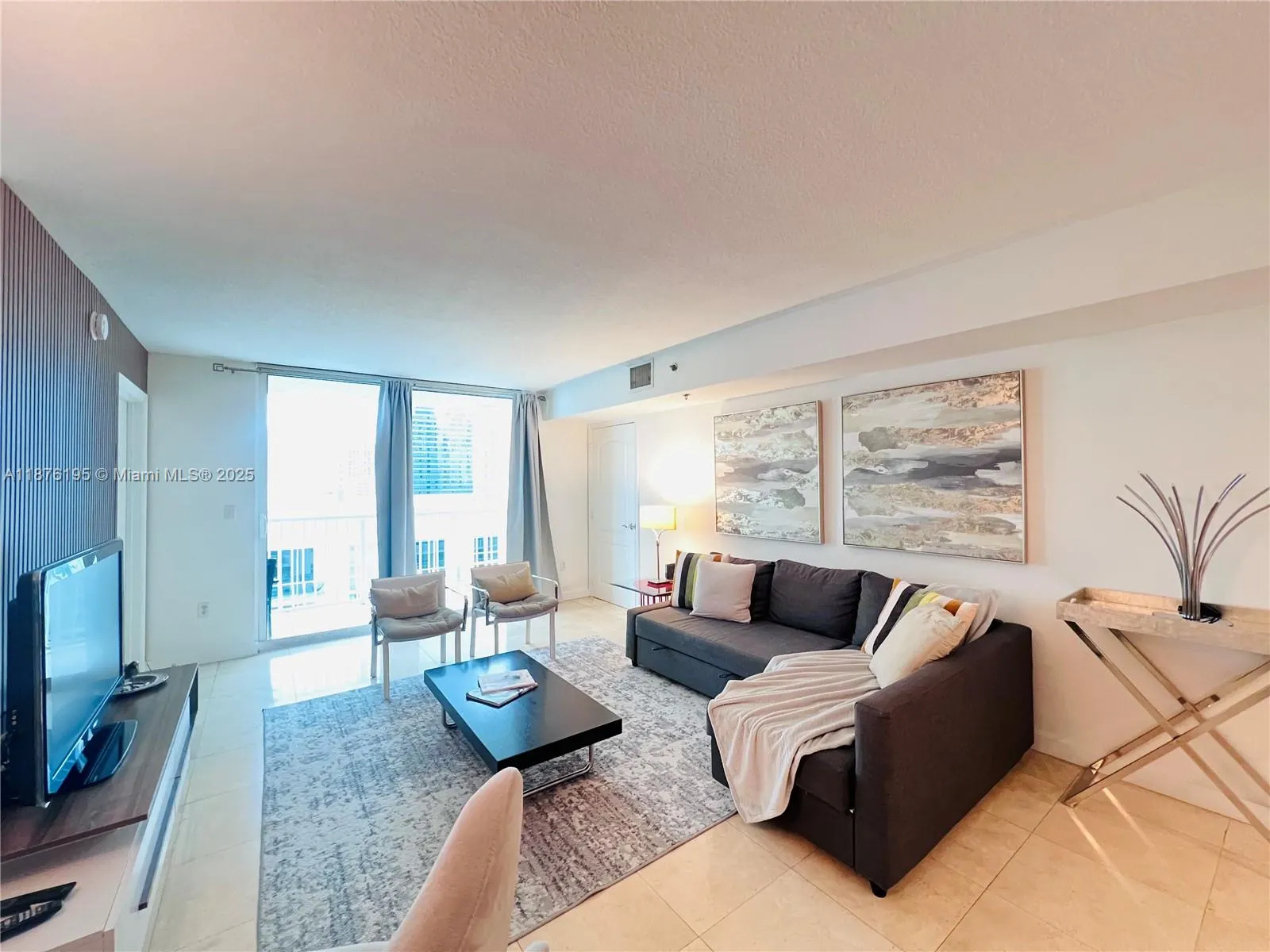 1200 Brickell Bay Dr, #2809