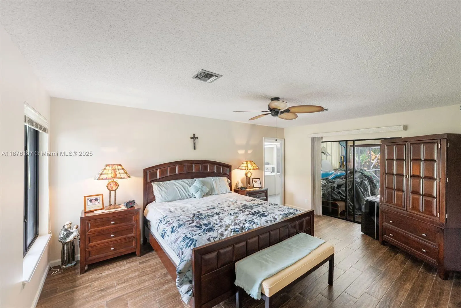 17982 Tidewater Cir