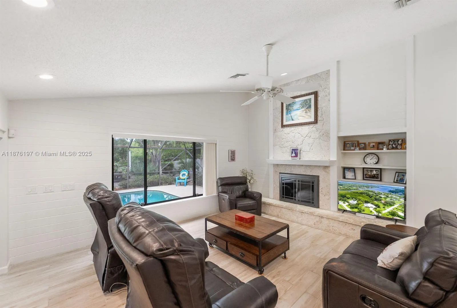 17982 Tidewater Cir