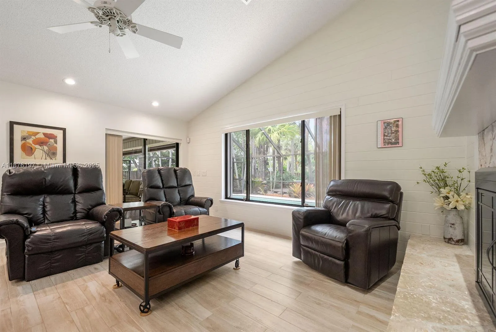 17982 Tidewater Cir