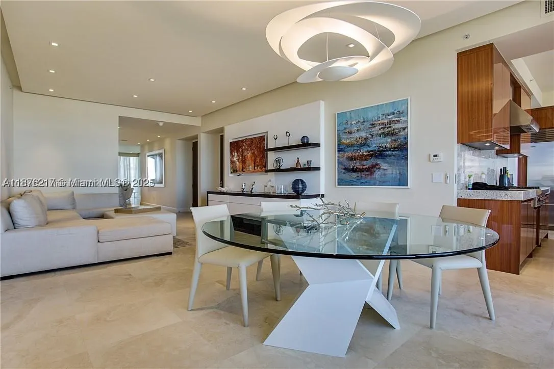 9705 Collins Ave #903N