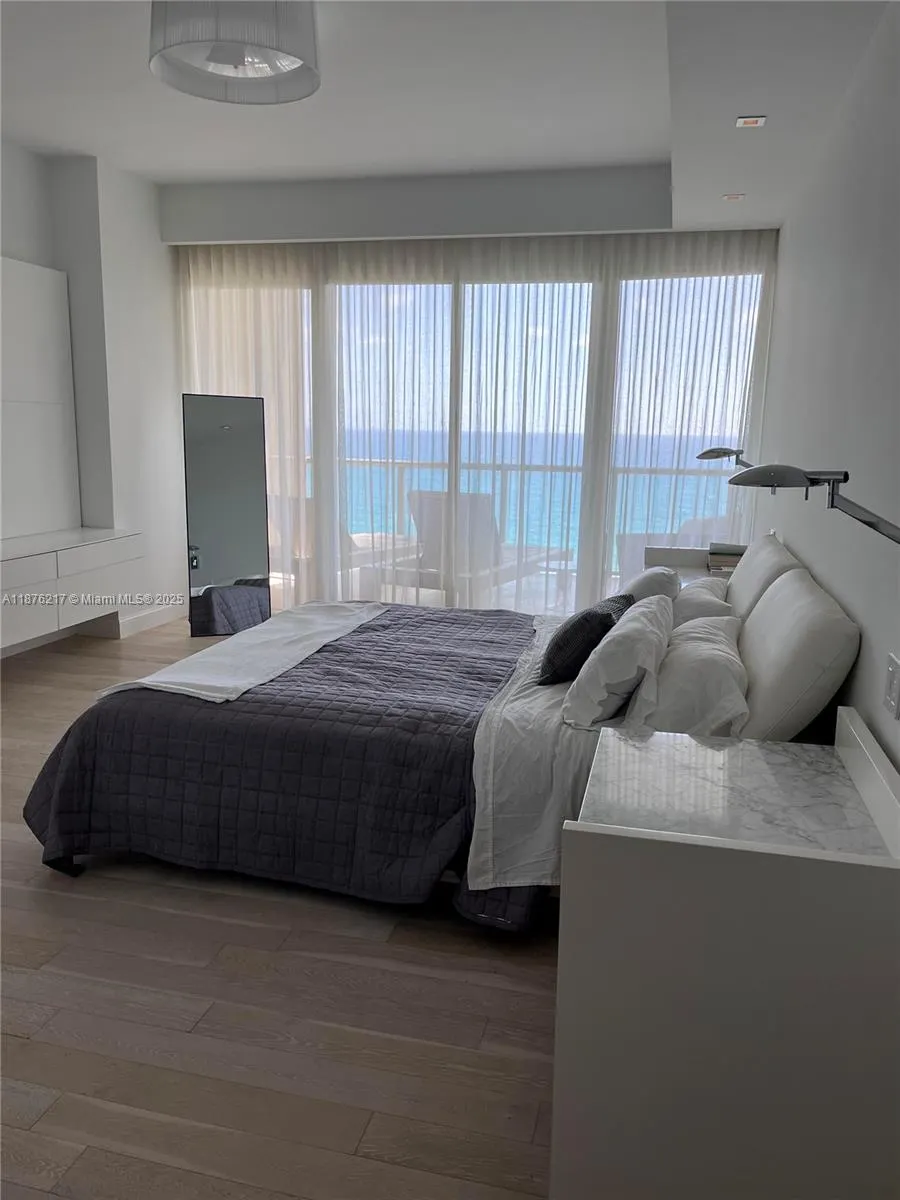 9705 Collins Ave, #903N