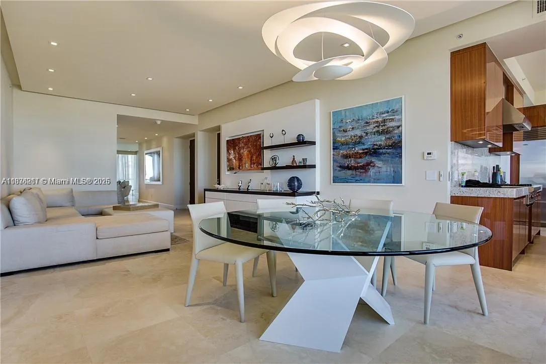 9705 Collins Ave, #903N