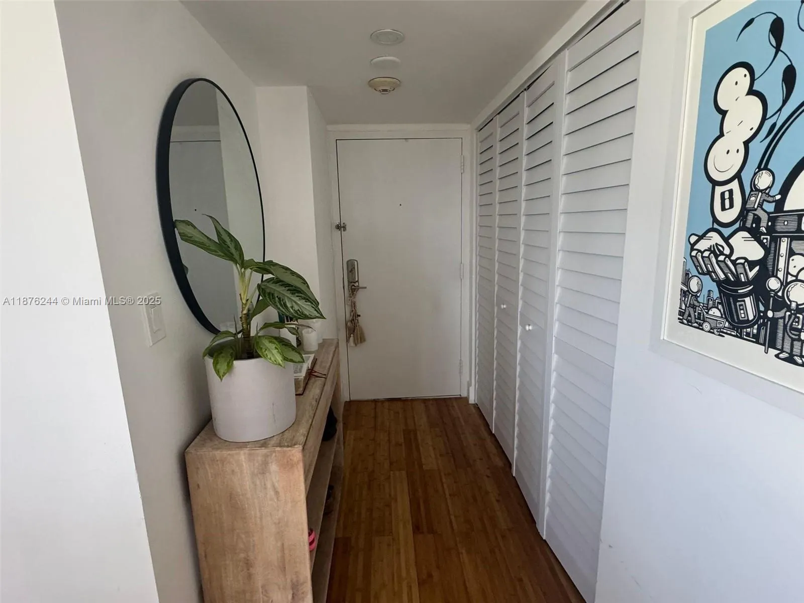 600 NE 36th St, #821