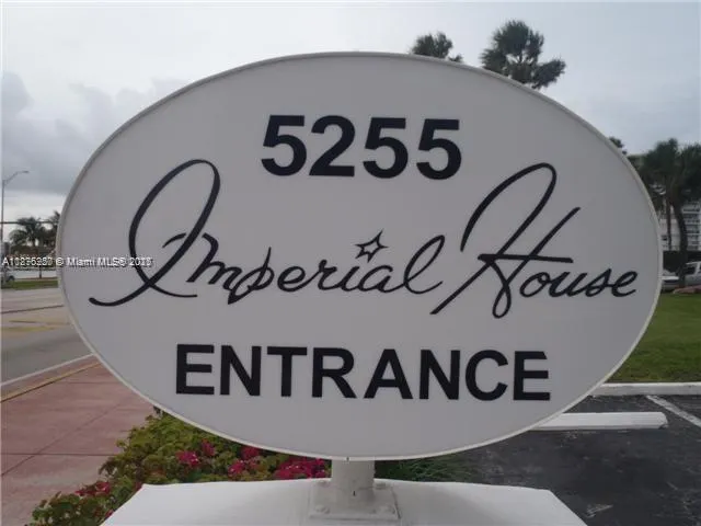 5255 Collins, #1A