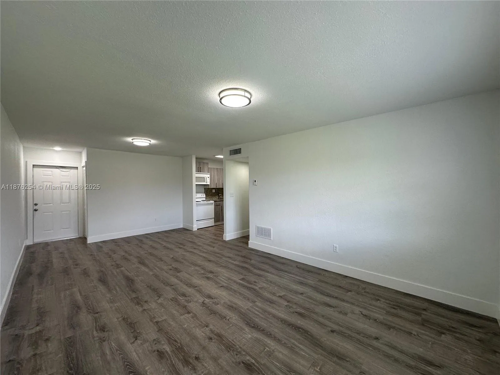 2843 Fillmore St, #207