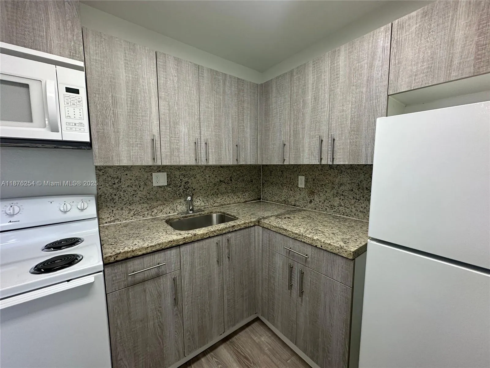 2843 Fillmore St, #207