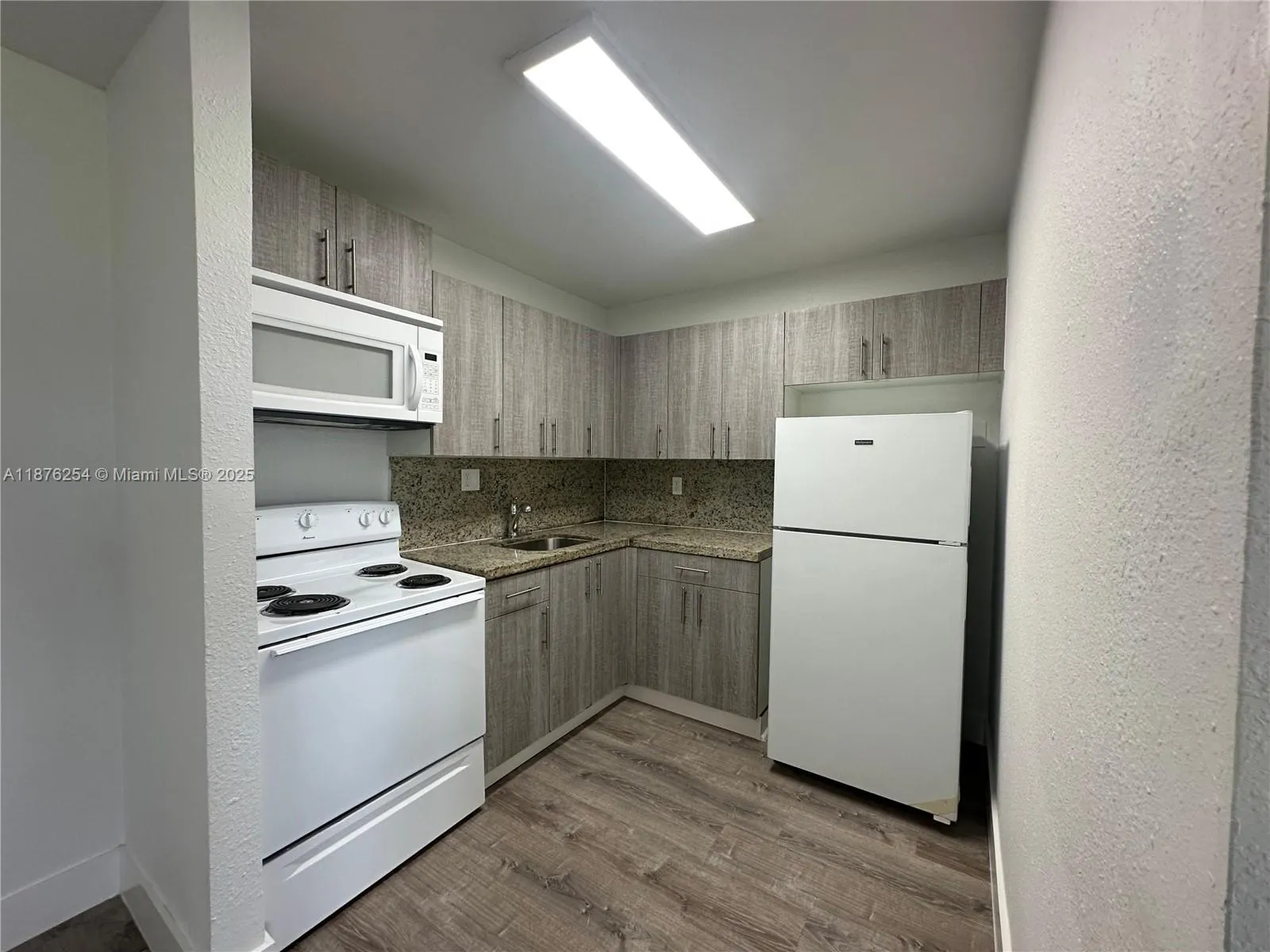 2843 Fillmore St, #207