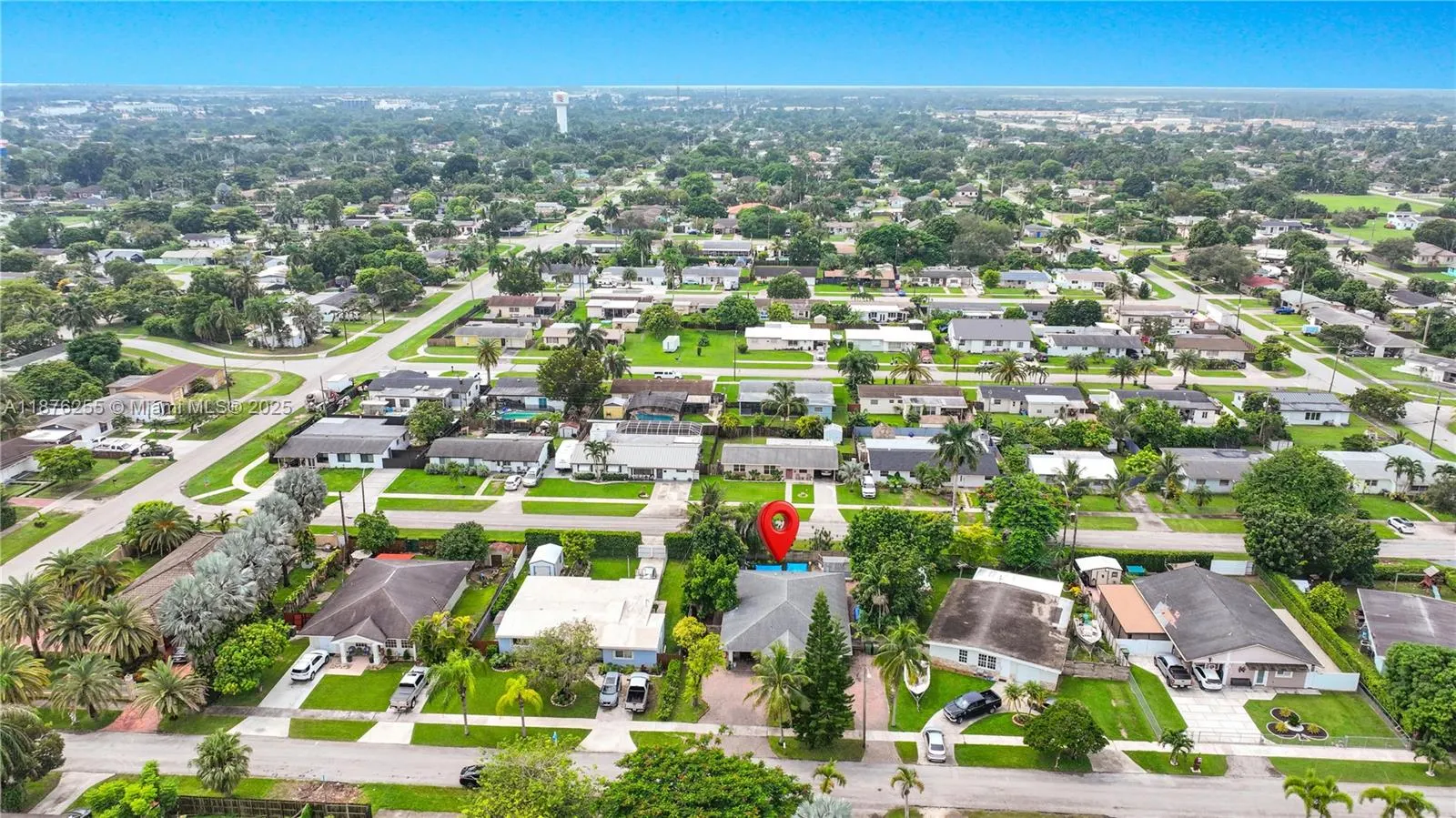 690 NW 18th St