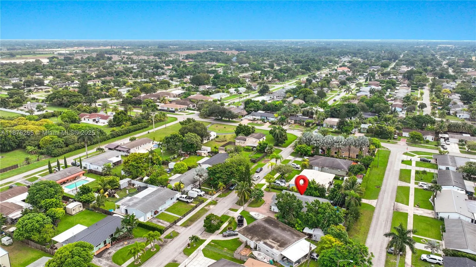 690 NW 18th St