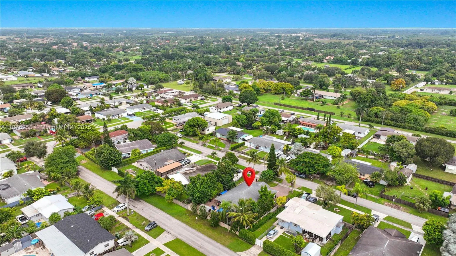 690 NW 18th St