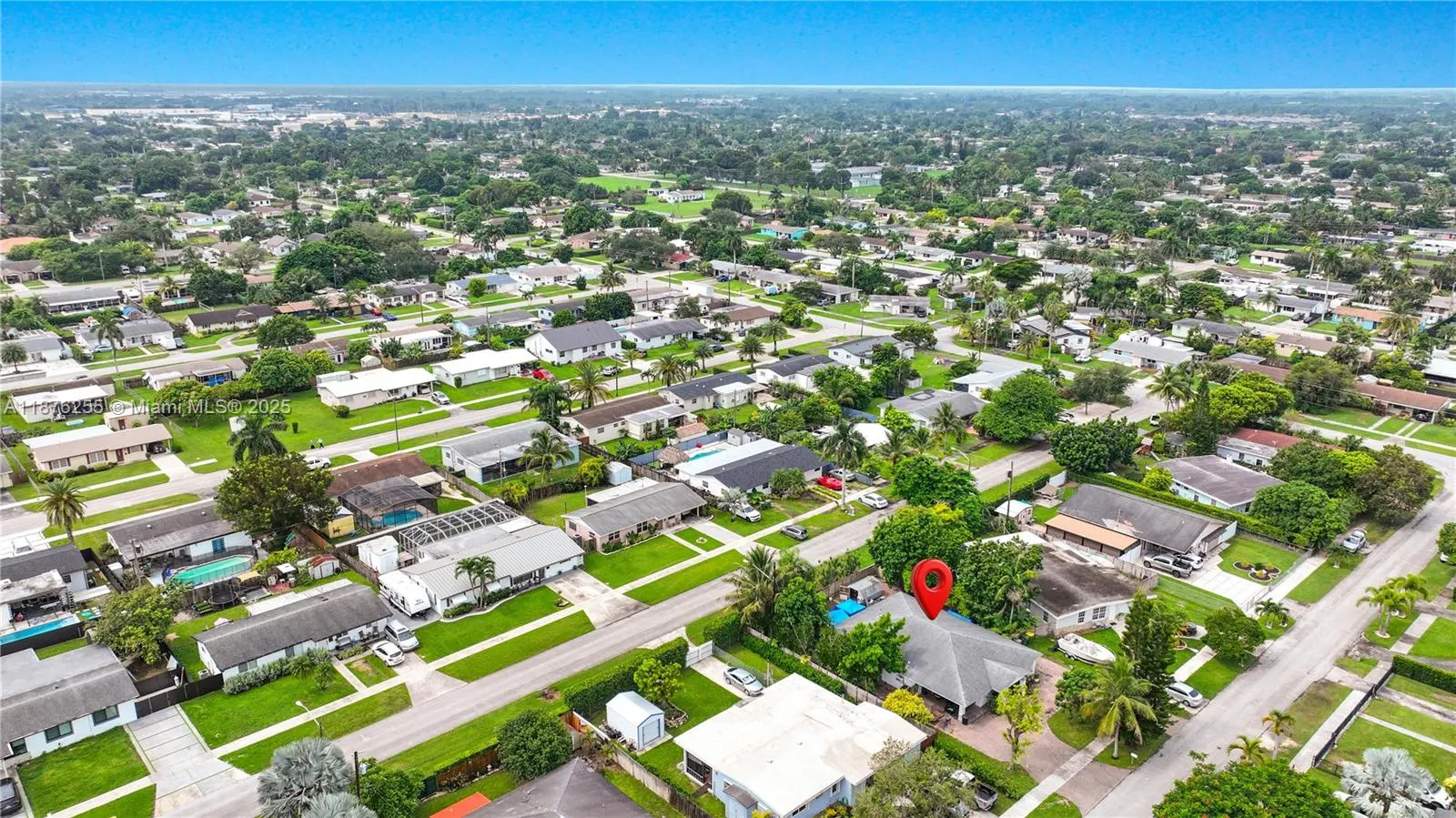 690 NW 18th St