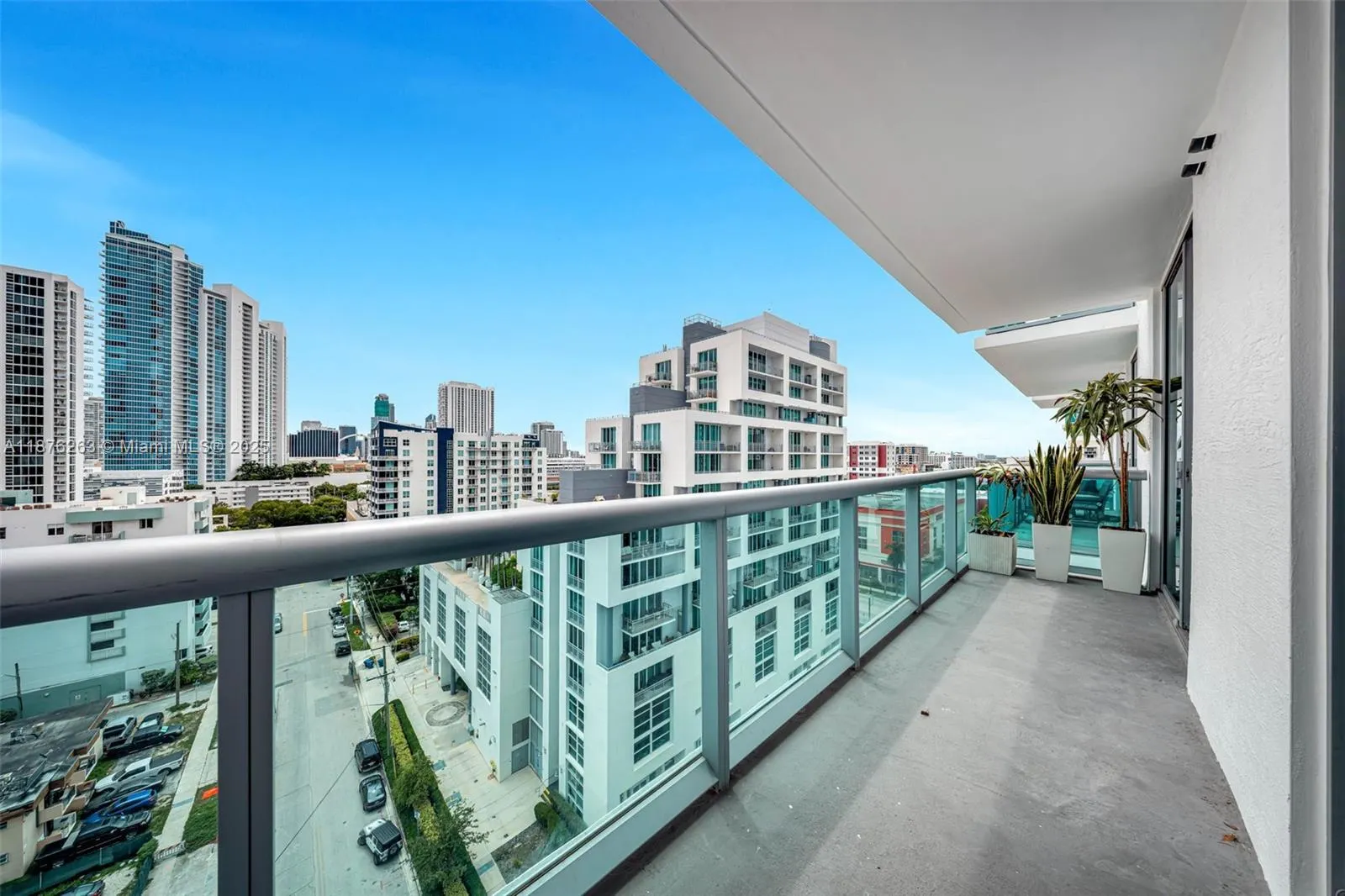 333 NE 24th St, #1111