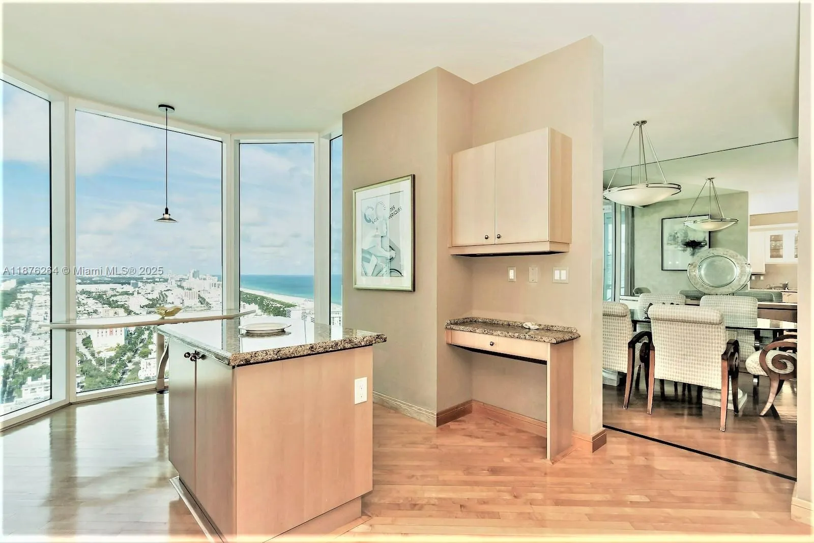300 S Pointe Dr, #3504