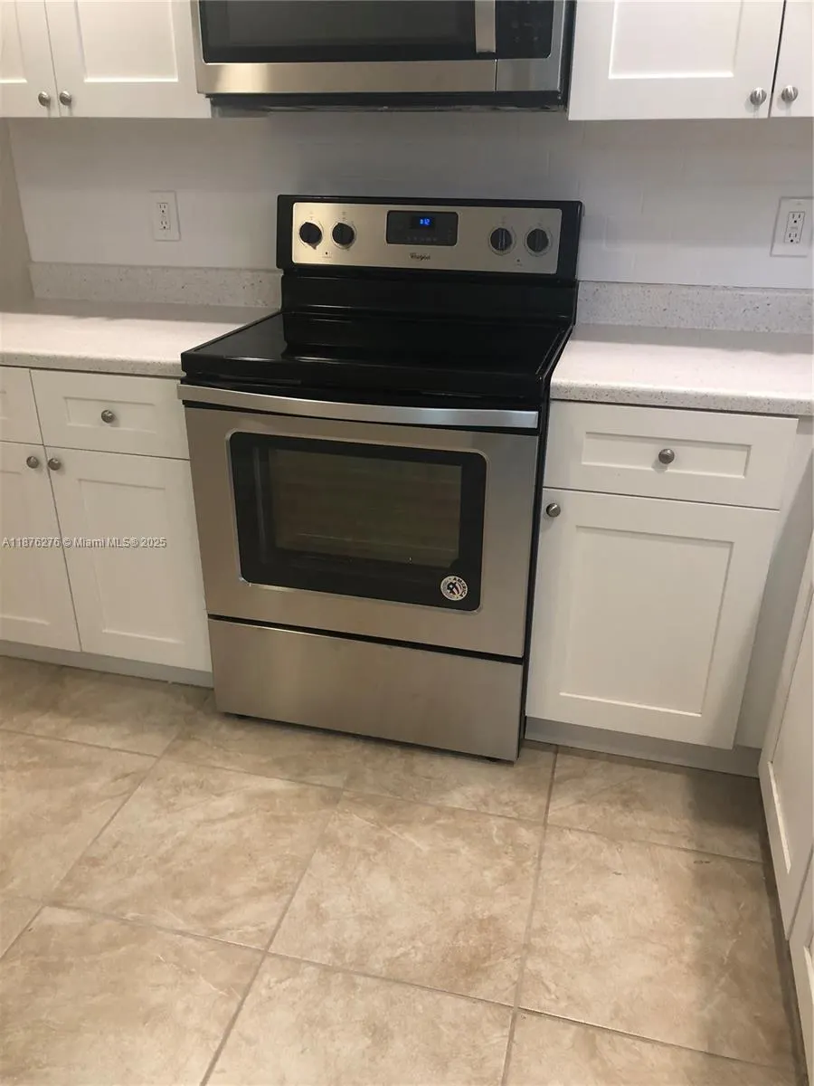 4820 W Lucerne Lakes Blvd W, #207