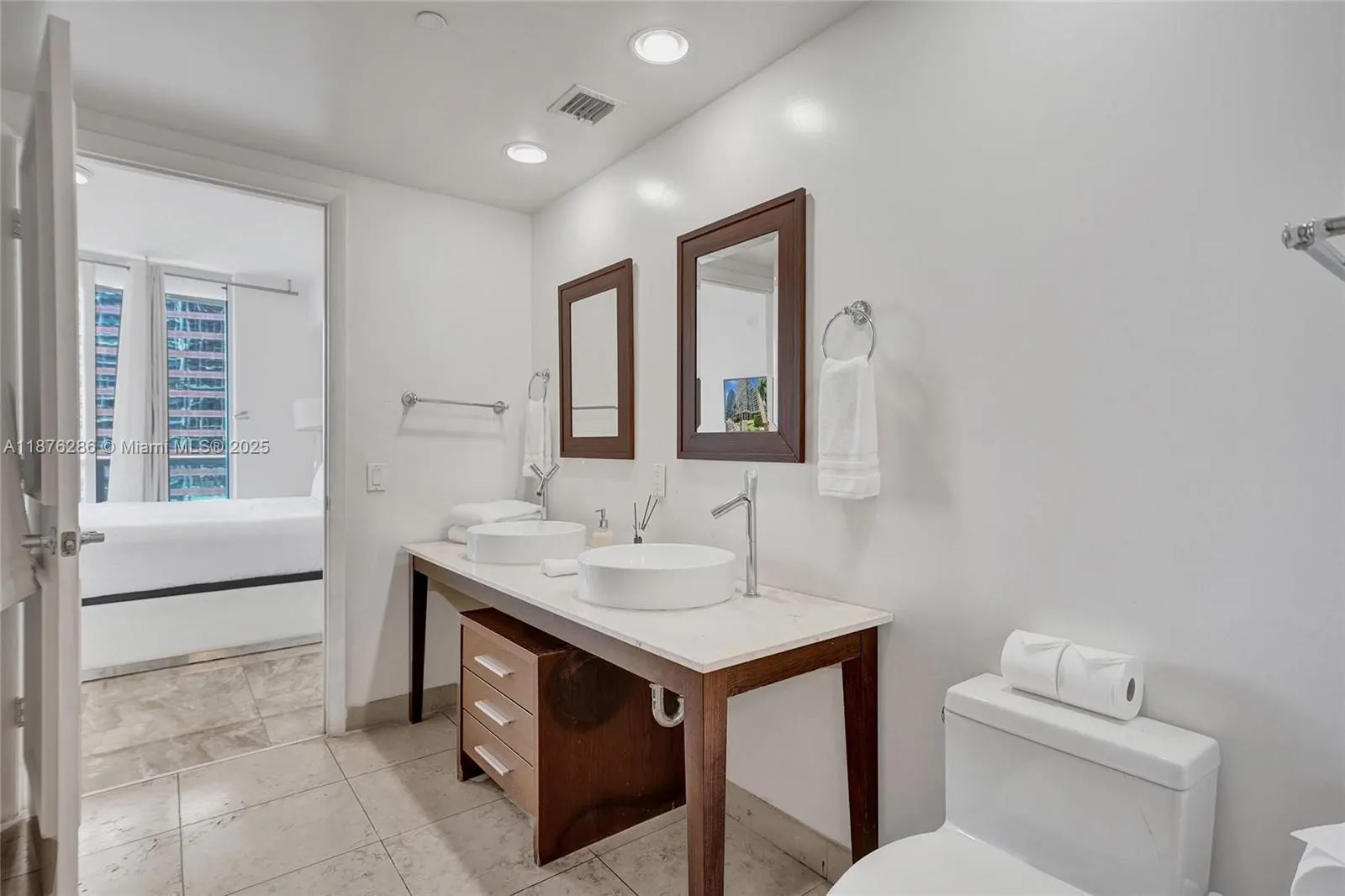 485 Brickell Ave, #2009