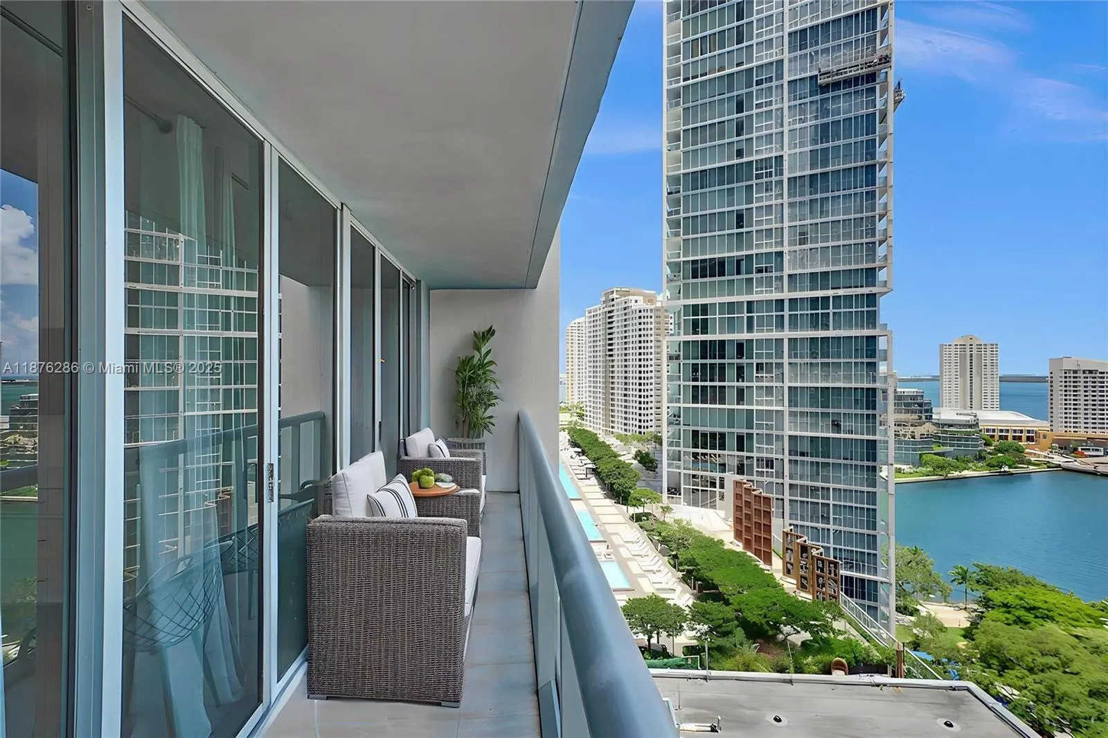 485 Brickell Ave, #2009