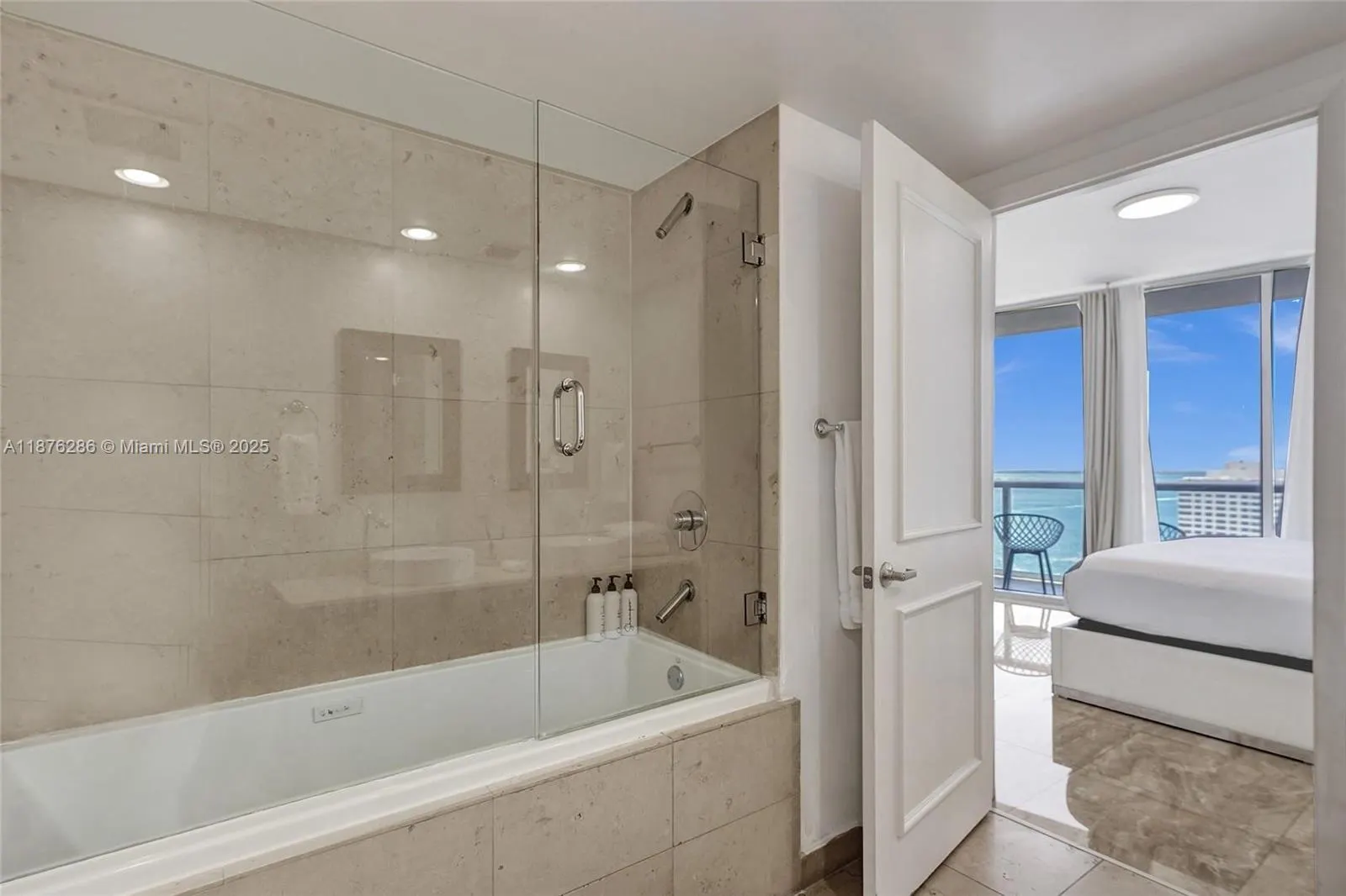 485 Brickell Ave, #2009