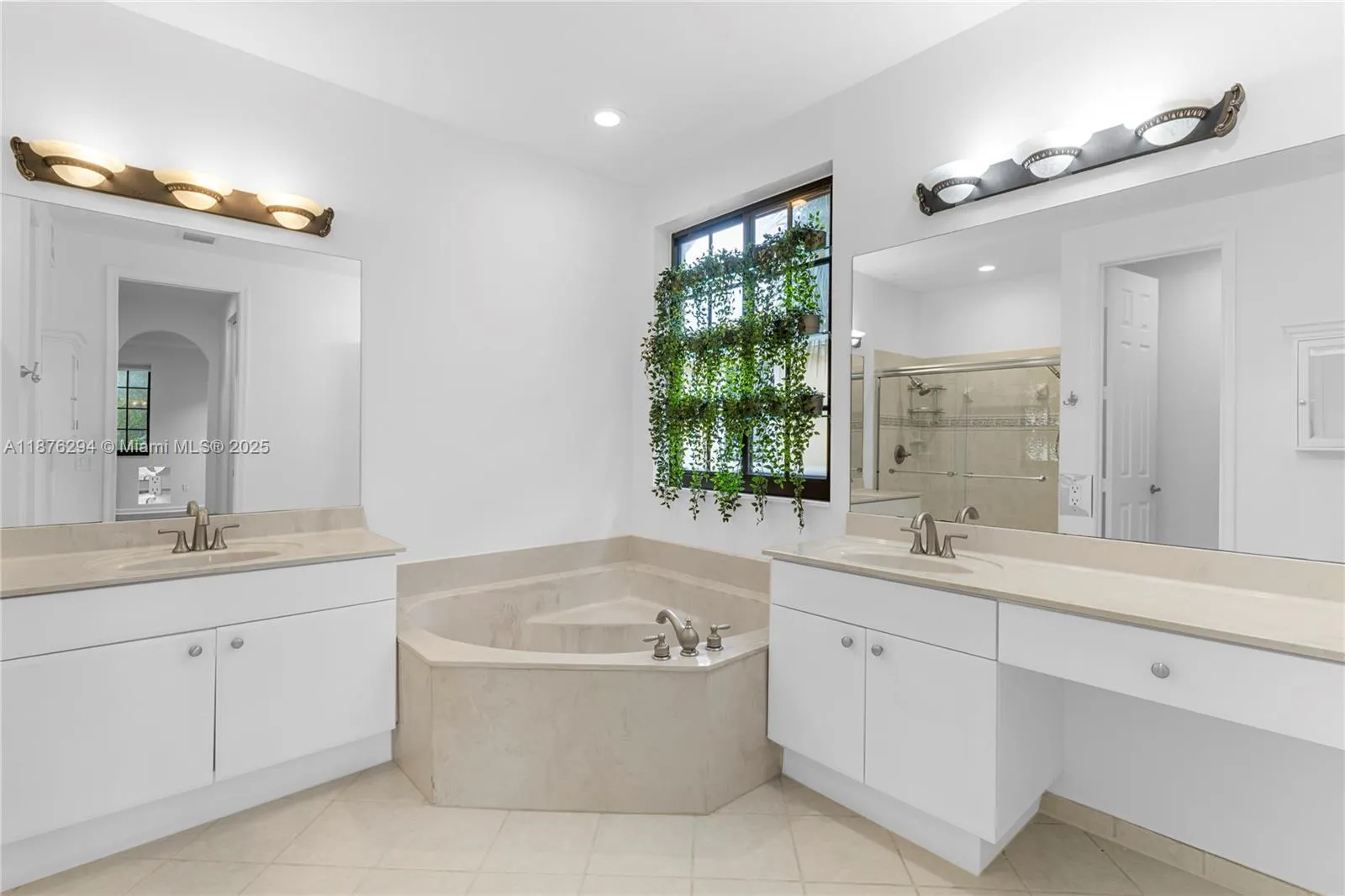 1559 Passion Vine Cir, #7-2