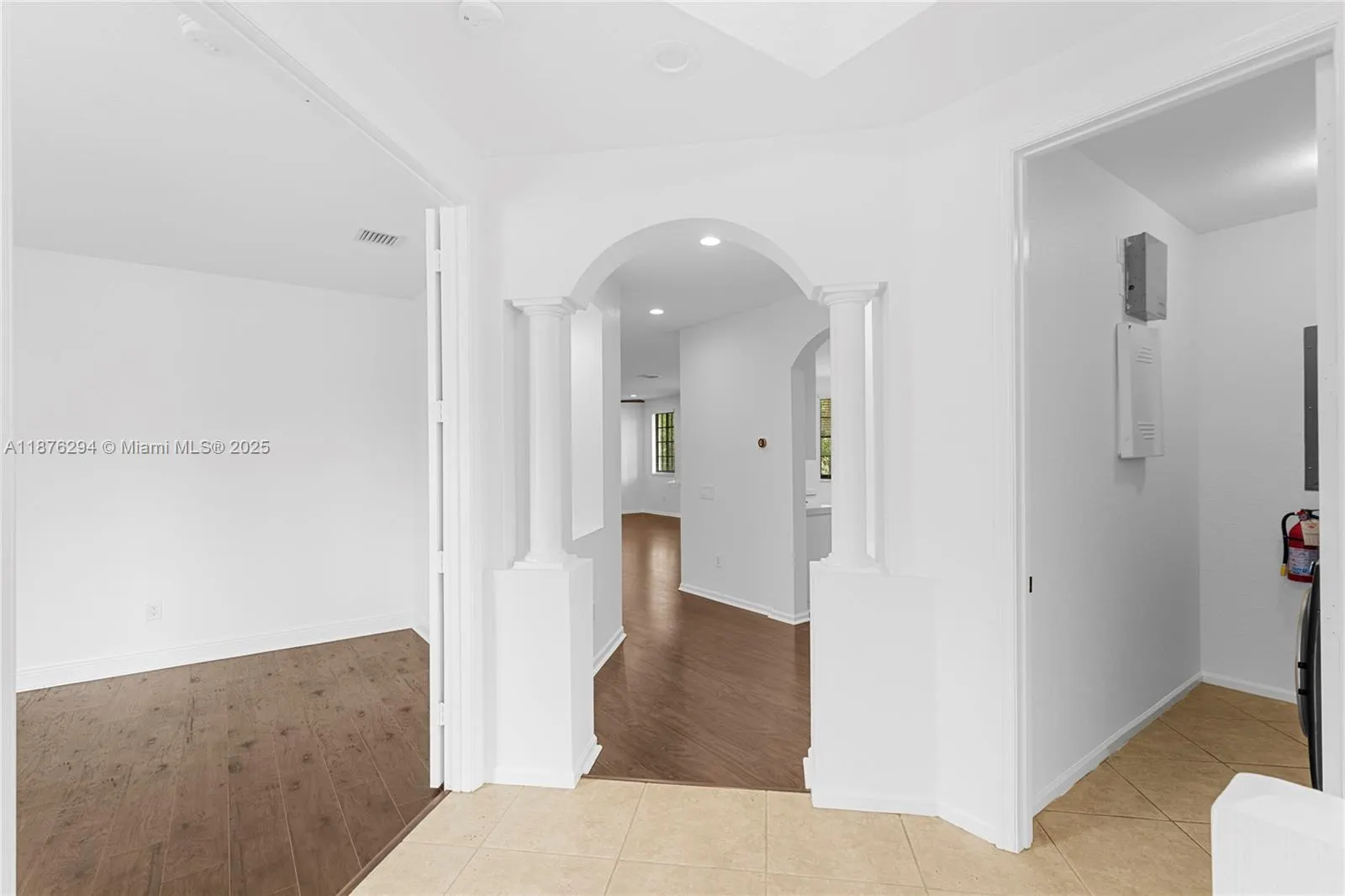 1559 Passion Vine Cir, #7-2