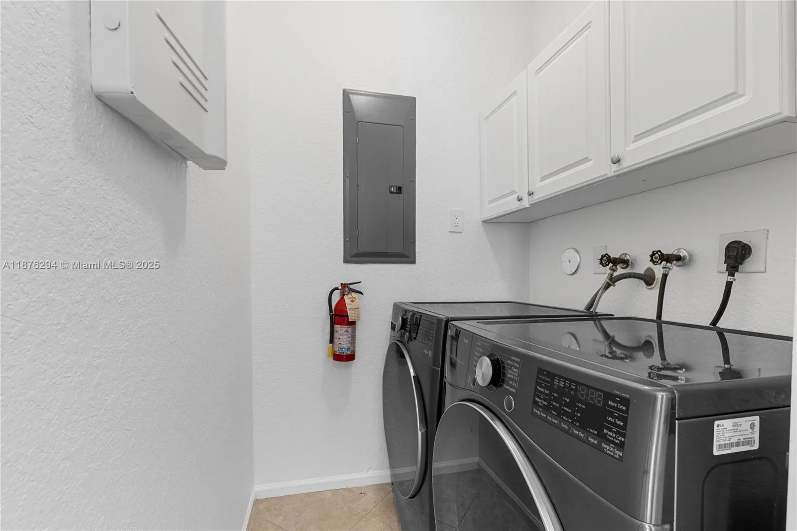 1559 Passion Vine Cir, #7-2
