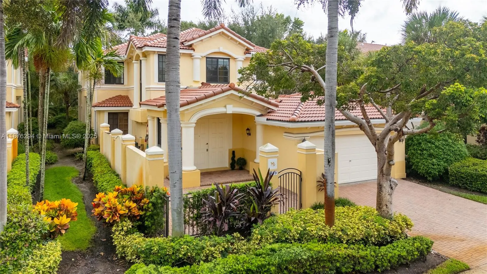 1559 Passion Vine Cir, #7-2