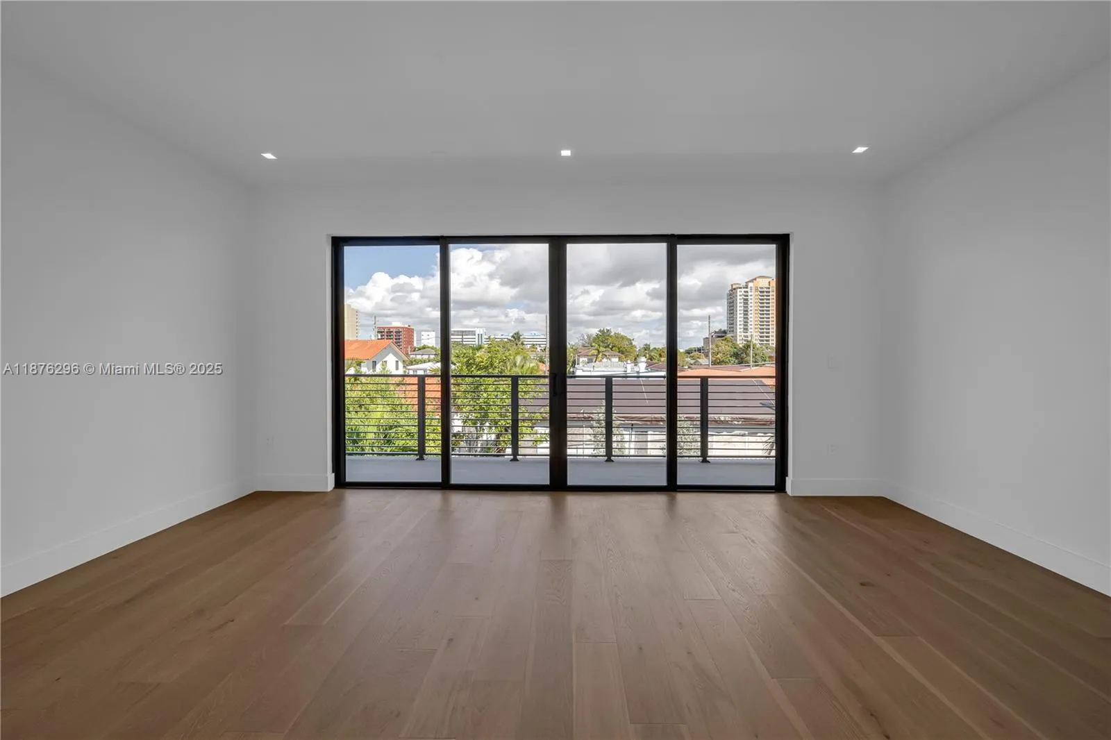 3327 SW 24th St, #3327