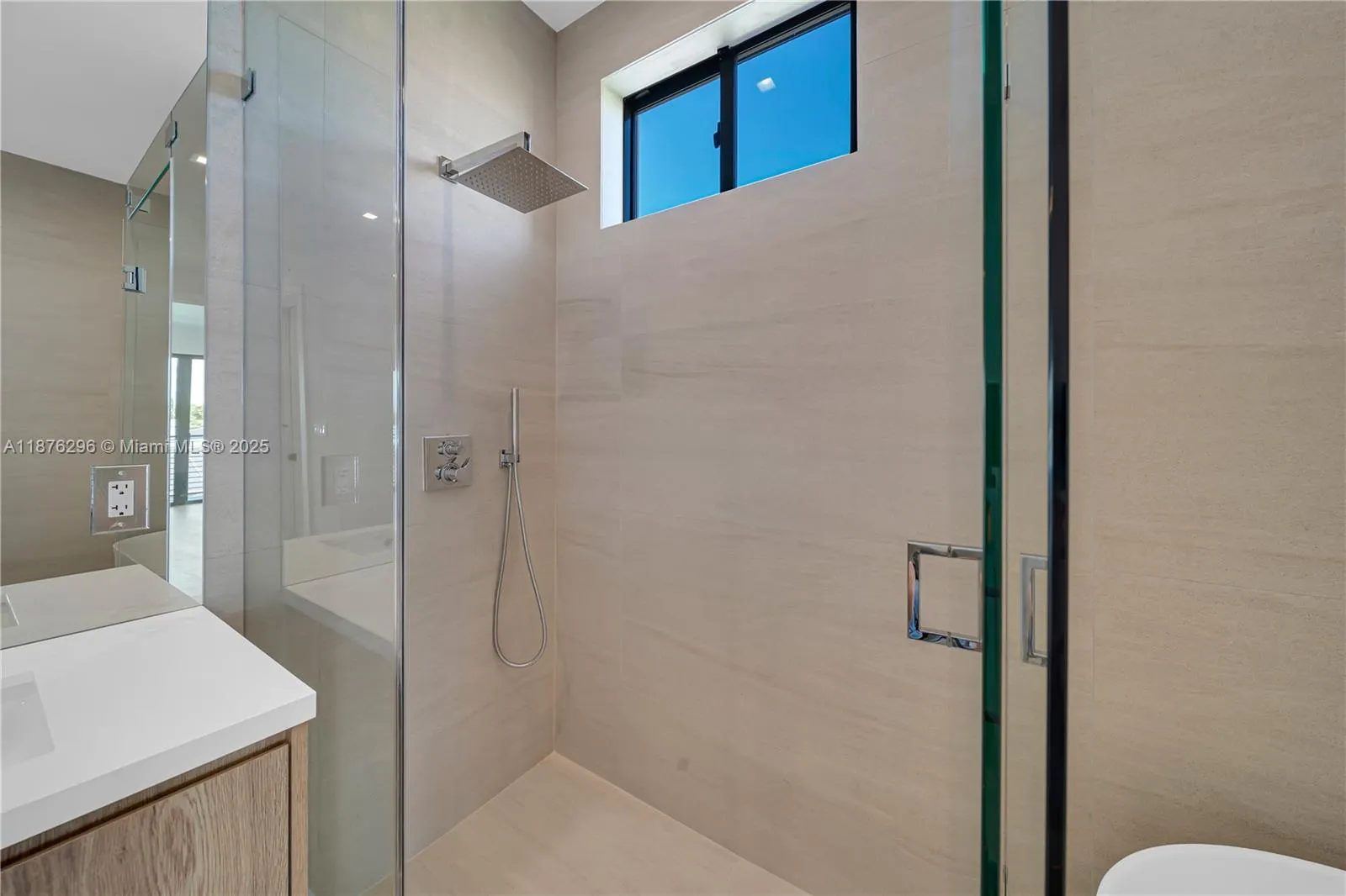 3327 SW 24th St, #3327