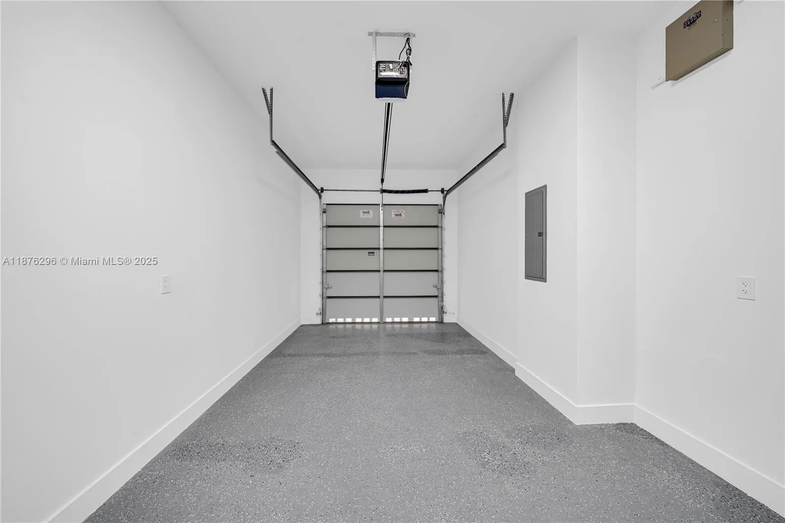 3327 SW 24th St, #3327
