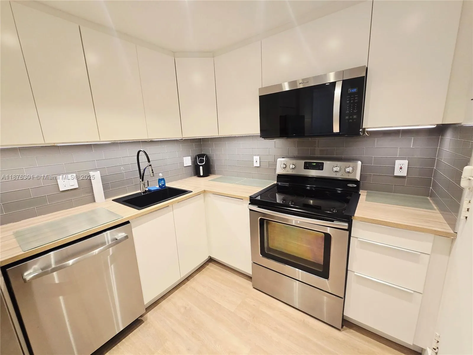 800 West Ave, #618